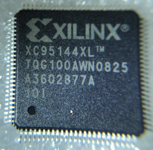 XC95144XL-10TQG100I